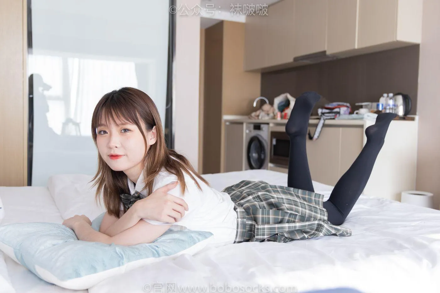 [BoBoSocks袜啵啵]NO.056 朵朵-JK制服、皮鞋、厚黑丝 [135P]插图6